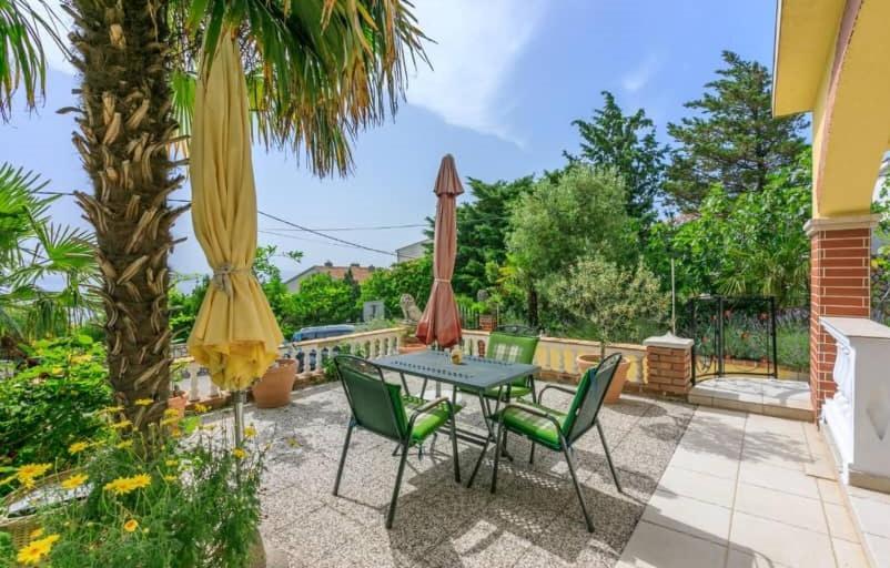 Bed & Breakfast Ruzica Novi Vinodolski Exterior foto